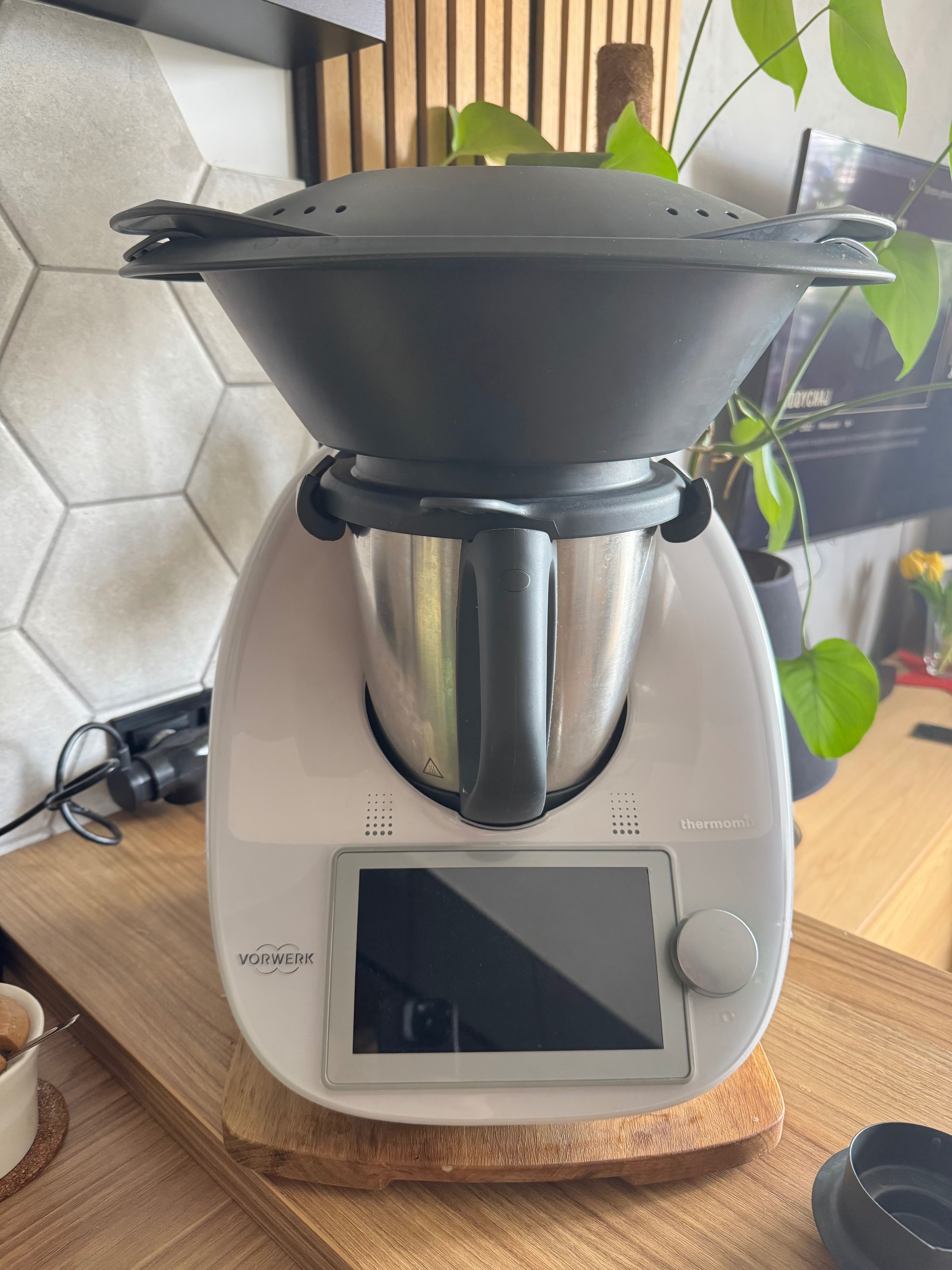 Thermomiks TM6 z nakladka krojaca