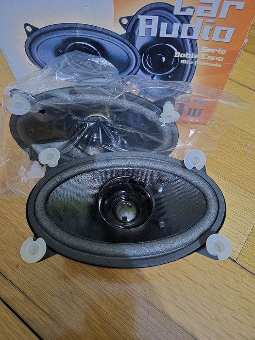 Colunas Carro Fonestar