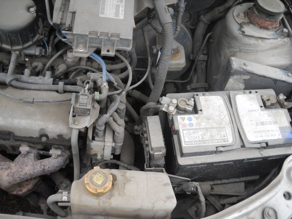 Fiat Palio Weekend kombi benzyna 8V na części srebrny
