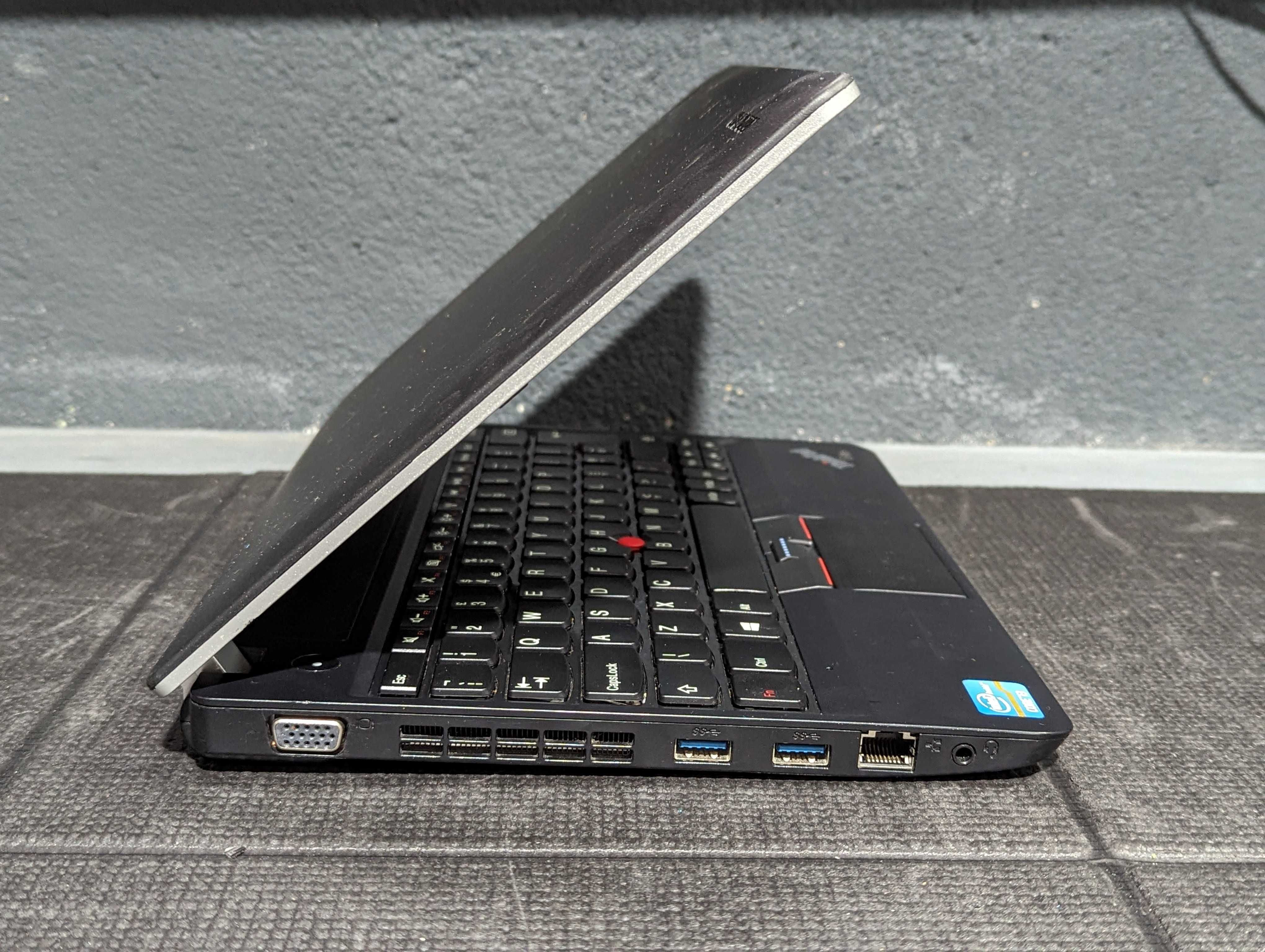 Lenovo ThinkPad Edge E130 11'