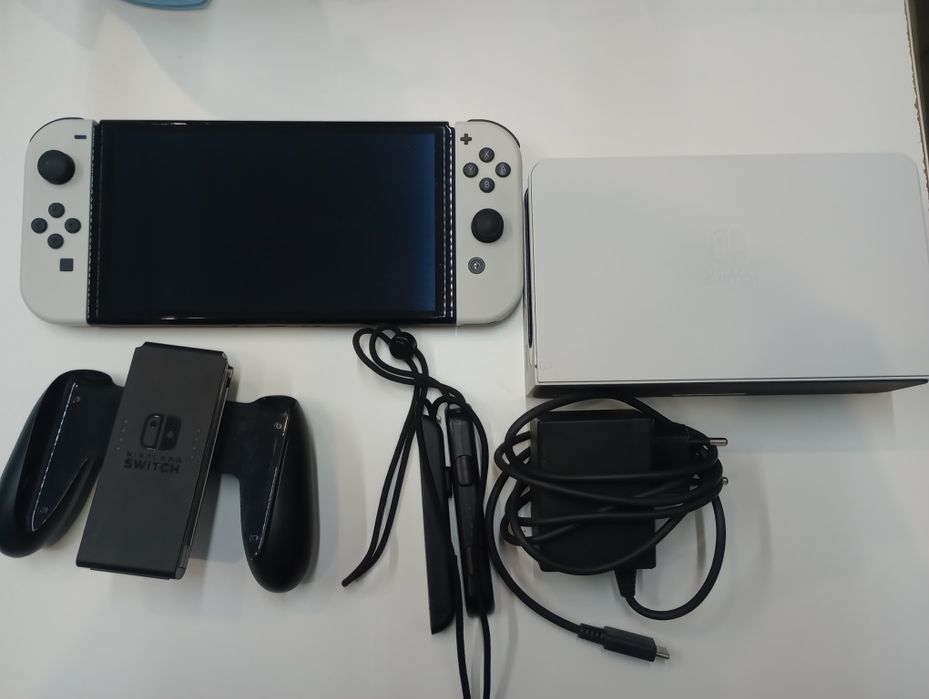 Nintendo Switch OLED Zestaw