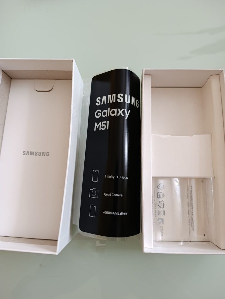 Pudełko na smartfon Samsung M51