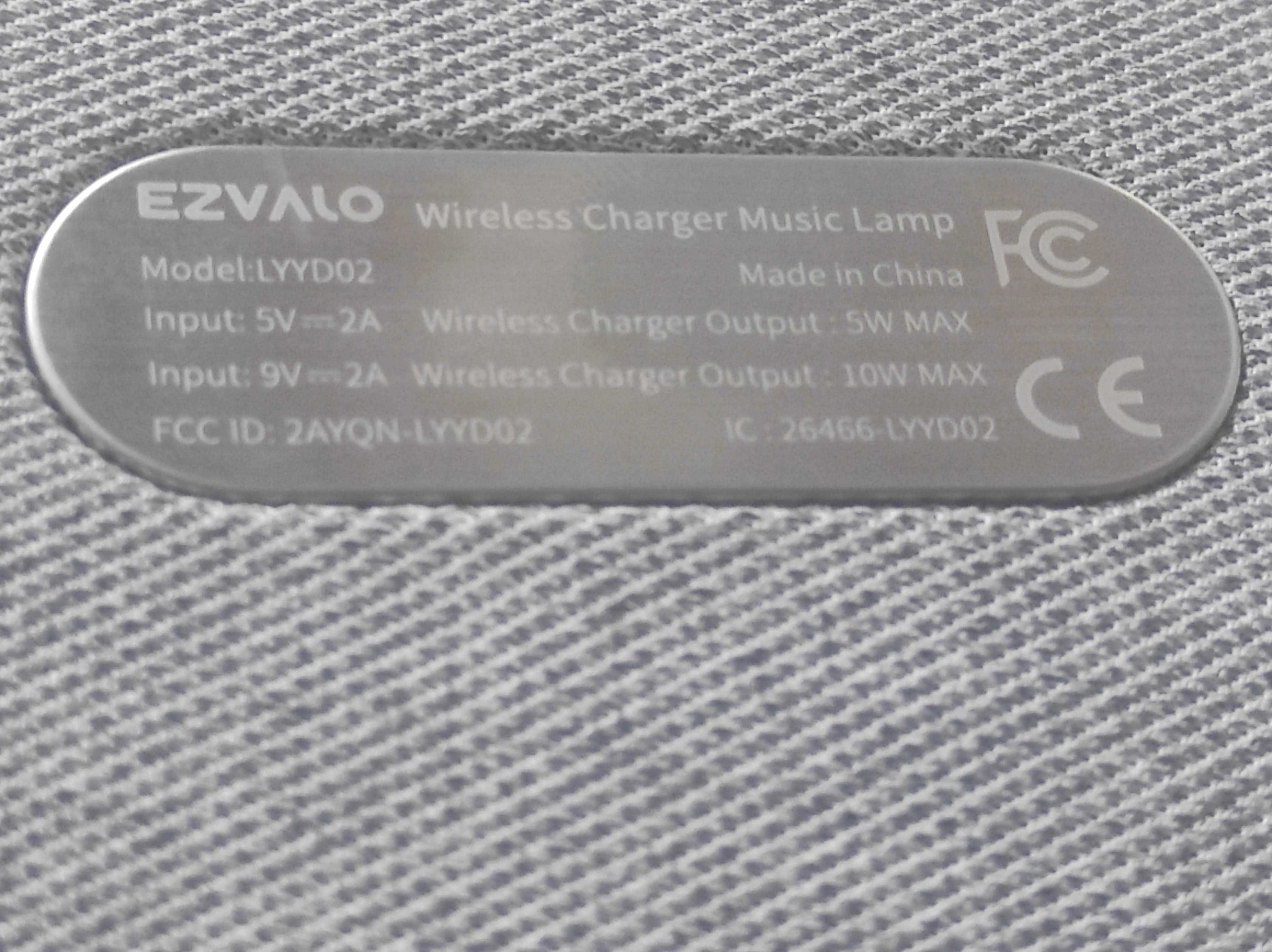Lampka LED głośnik BT ładowarka indukcyjna powerbank EZVALO nowa