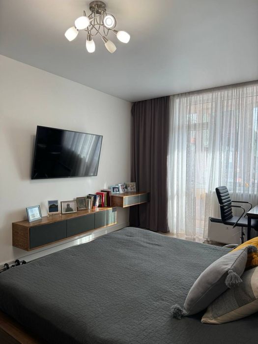 Продаж! 2-км НОВОБУДОВА з РЕМОНТОМ біля Парку Шевченка