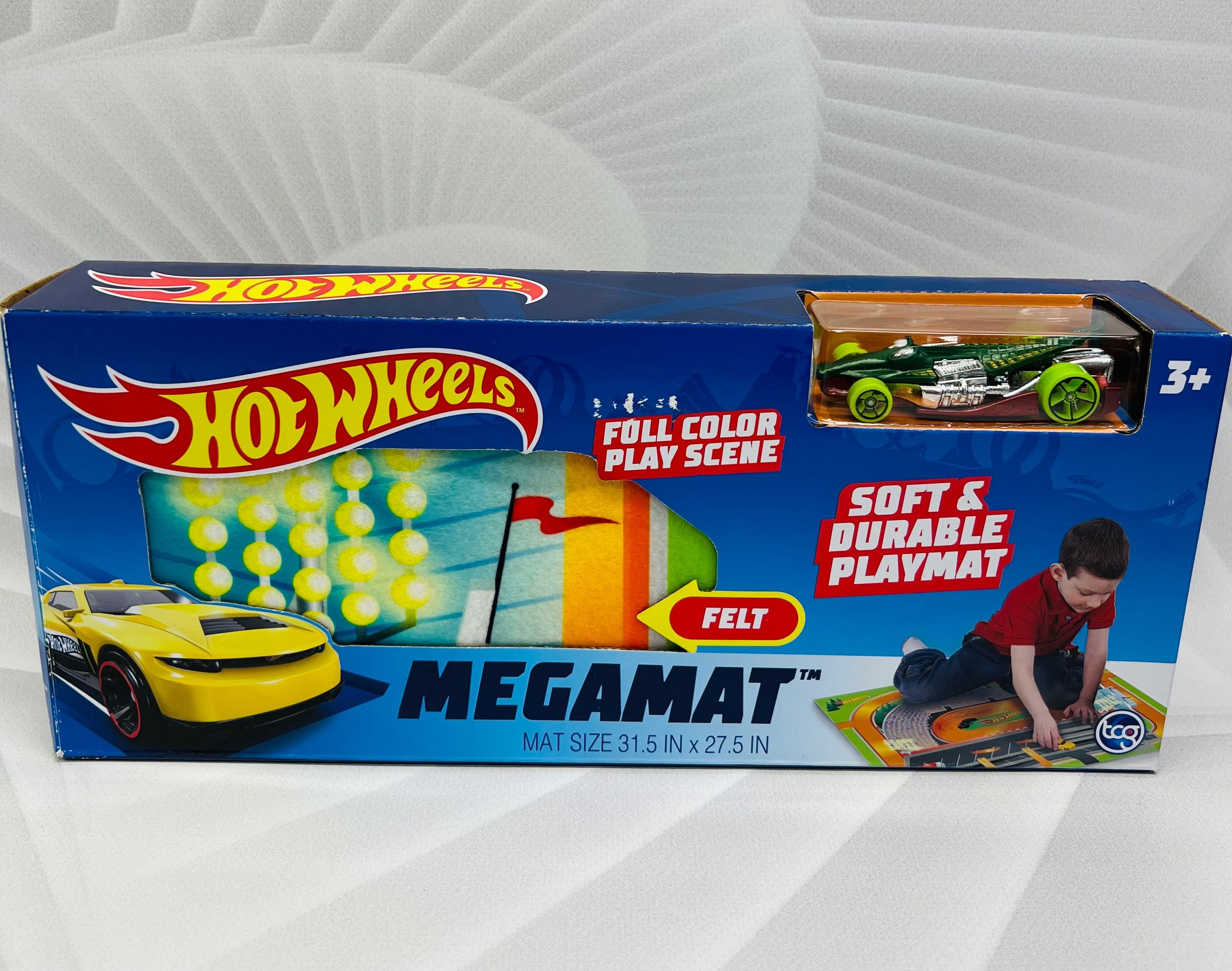 Ігровий коврик з машинкою Hot Wheels Megamat