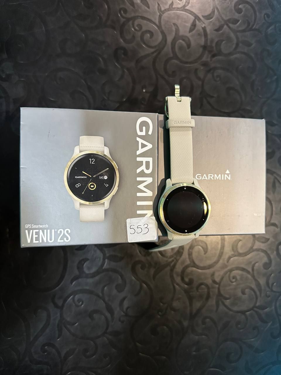 Часы Garmin Venu 2s