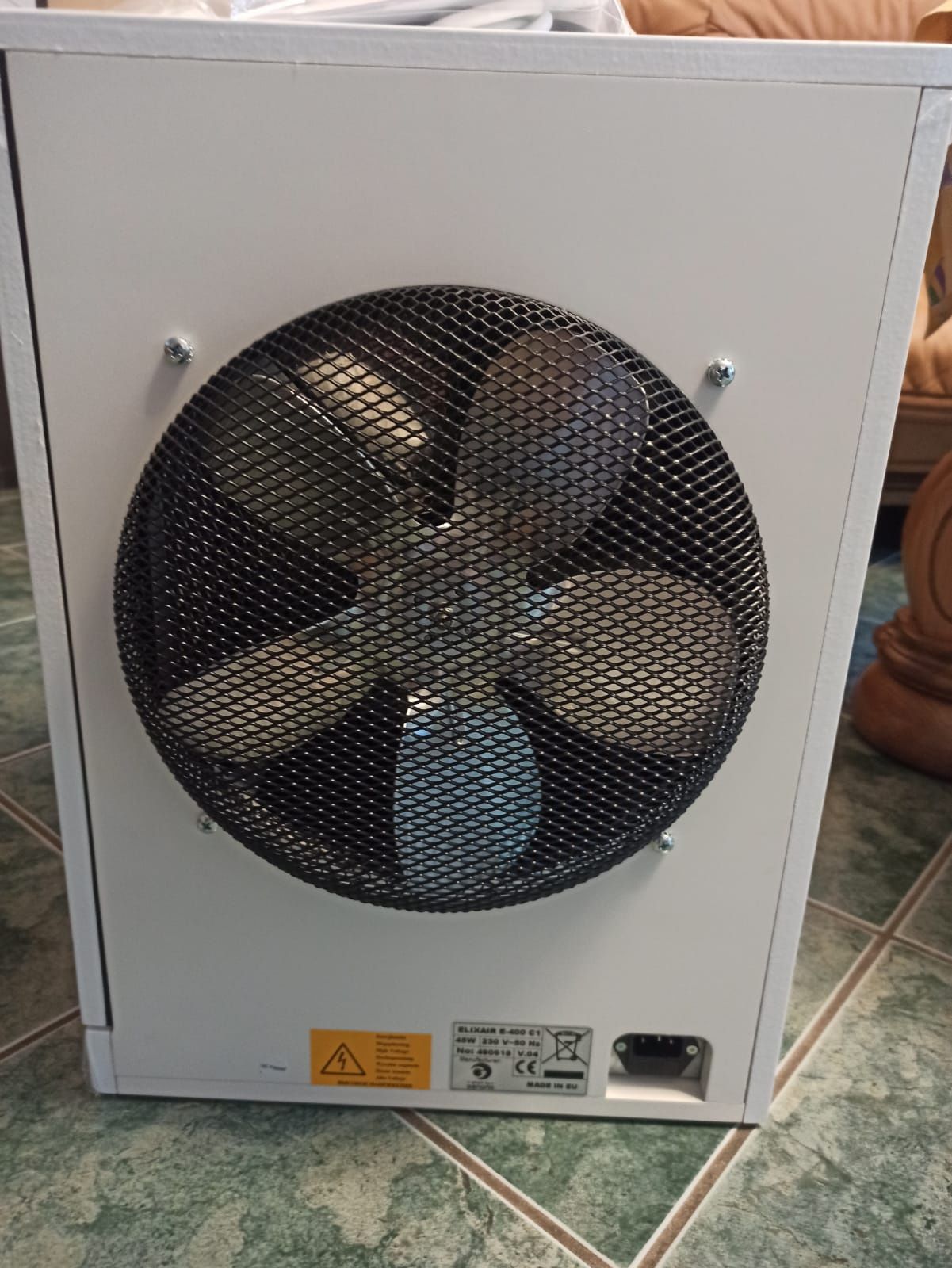 Oczyszczacz powietrza elektrostatyczny podłogowy ELIXAIR E400