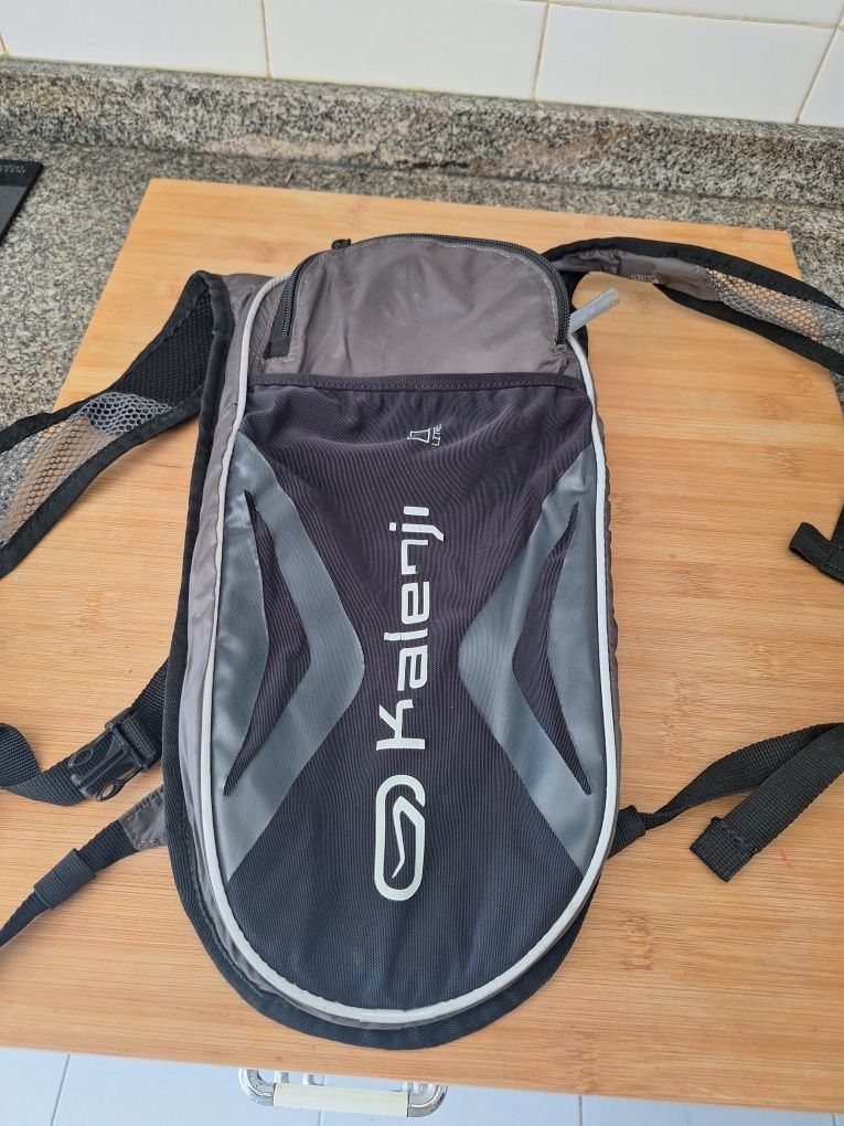 Mochila Trail  com depósito de água