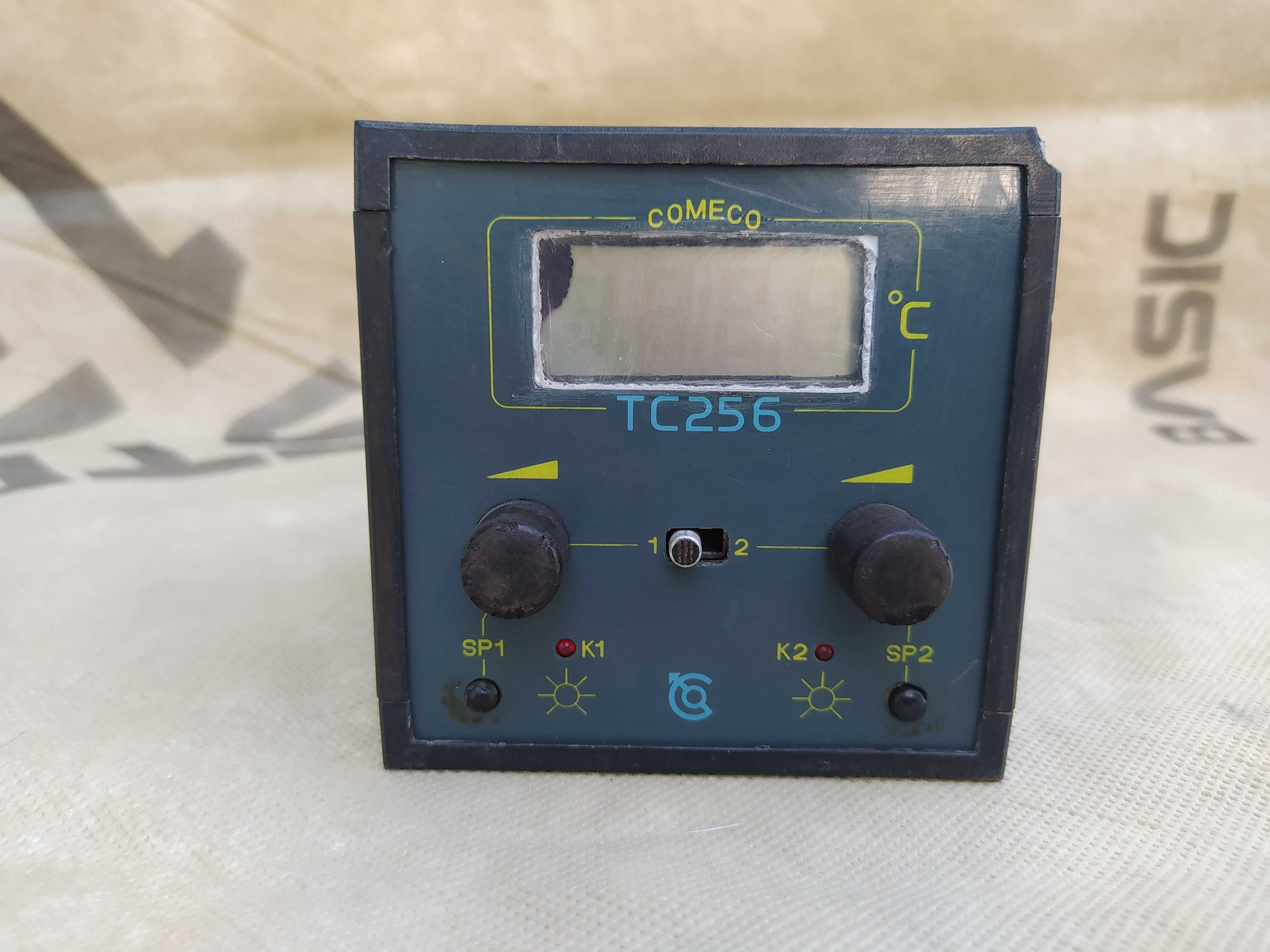 Контролер температури з РК-індикатором COMECO 256