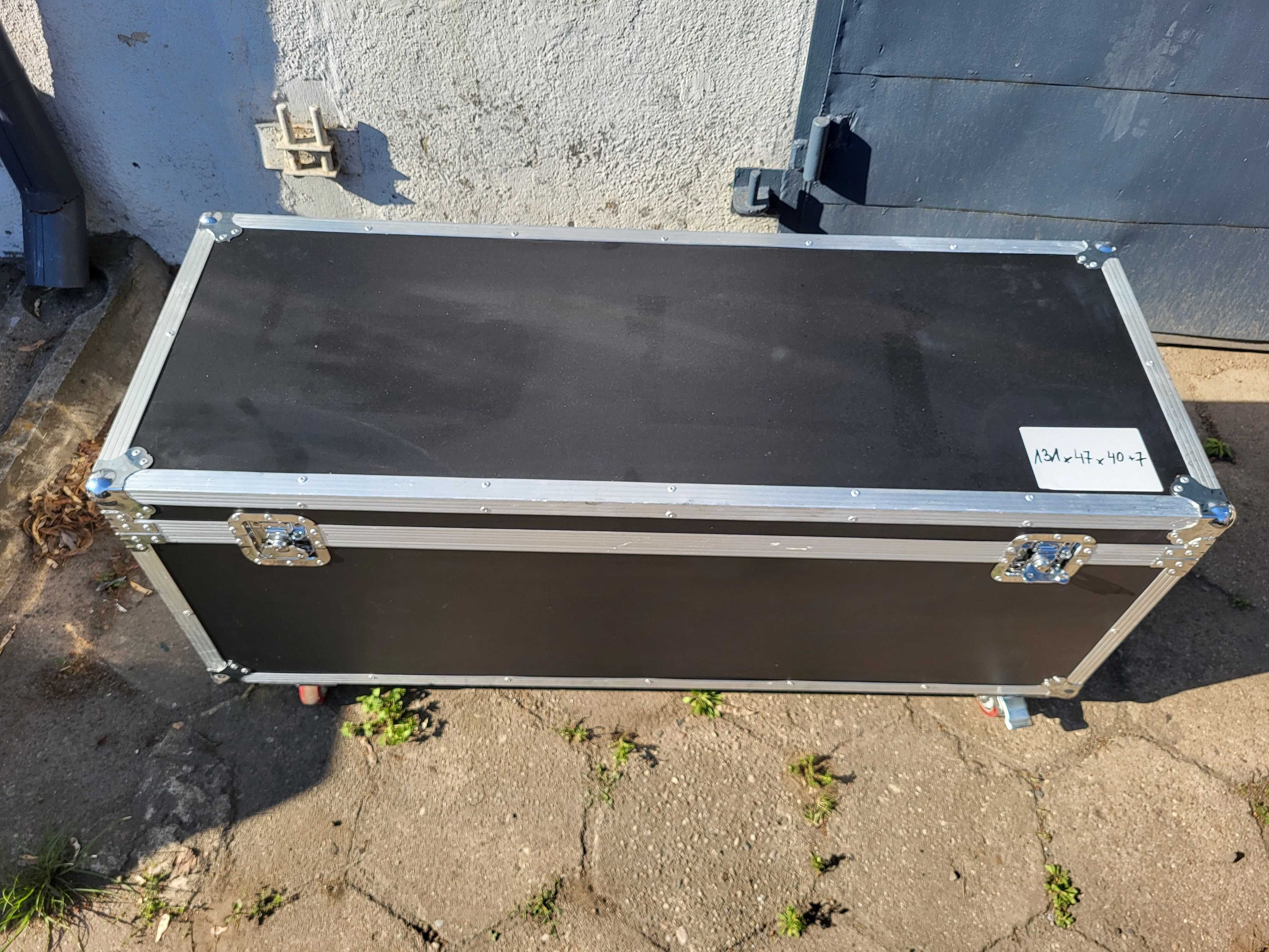 131x47x47 Case skrzynia, koła  FAKTURA