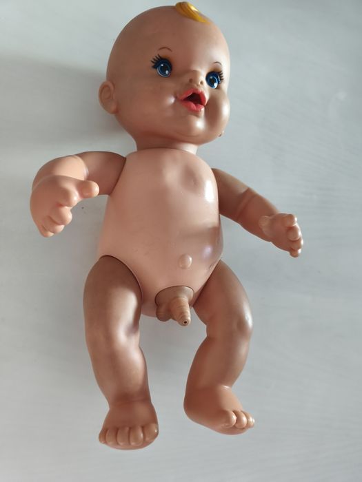 Boneco      menino