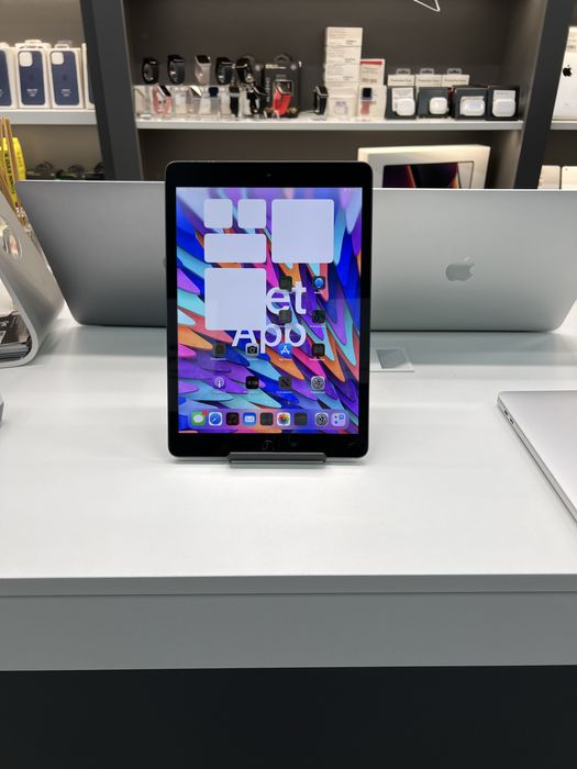 Планшет iPad 8th 2020 на 32ГБ, стан 8/10 ГАРАНТІЯ Київ #81571