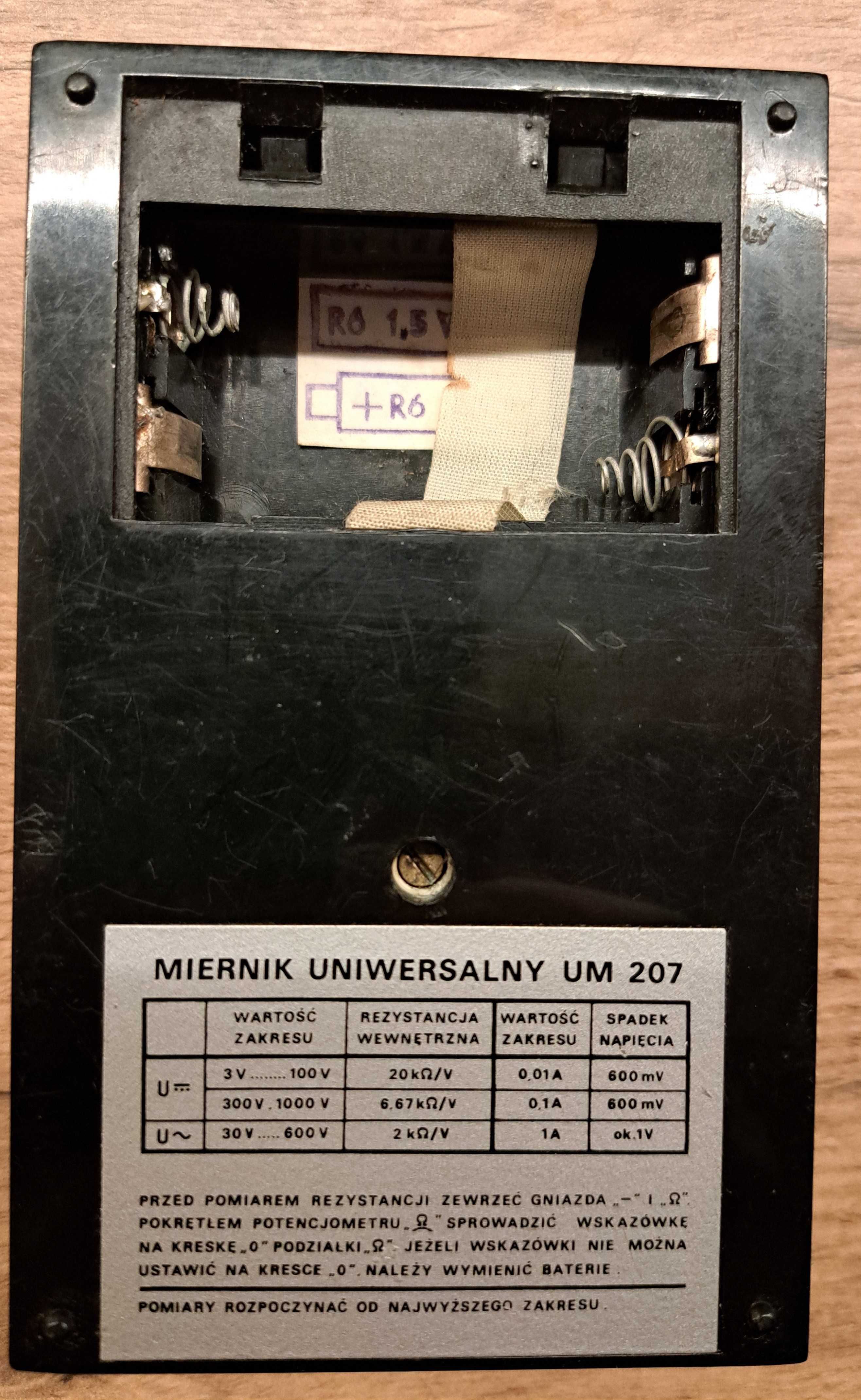 Miernik uniwersalny Multimetr UM-Z2 , UM 207 uszkodzony