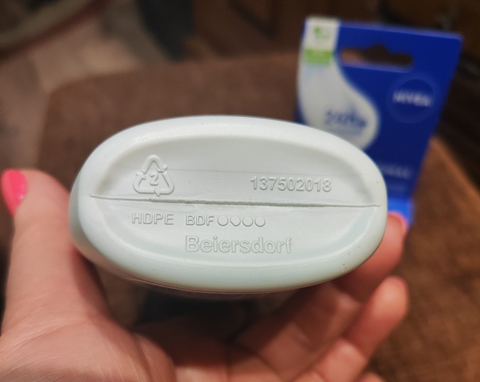 Zestaw Nivea - żel pod prysznic i balsam do ust