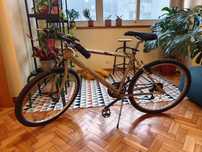 Vendo bicicleta cinza aro 26 (boa conservação, a precisar de ajustes)