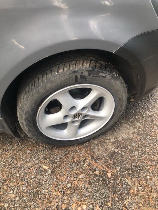 Продам volksvagen caddy2012