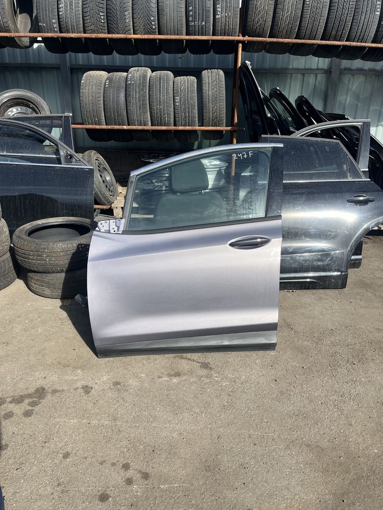 Bolt ev 22-23 рік 247F двері ліві комплектні