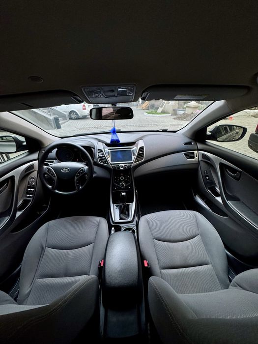 Hyundai Elantra 2013 avtomat