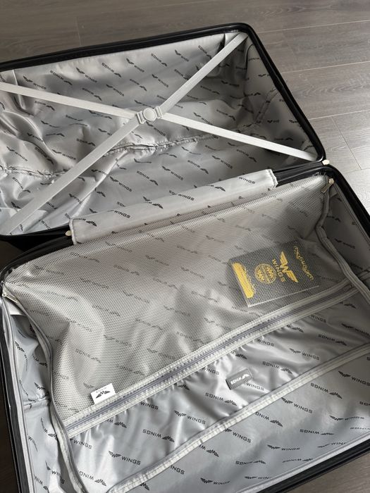 Чорна Велика Валіза - чемодан - Поліпропілен - L - новий