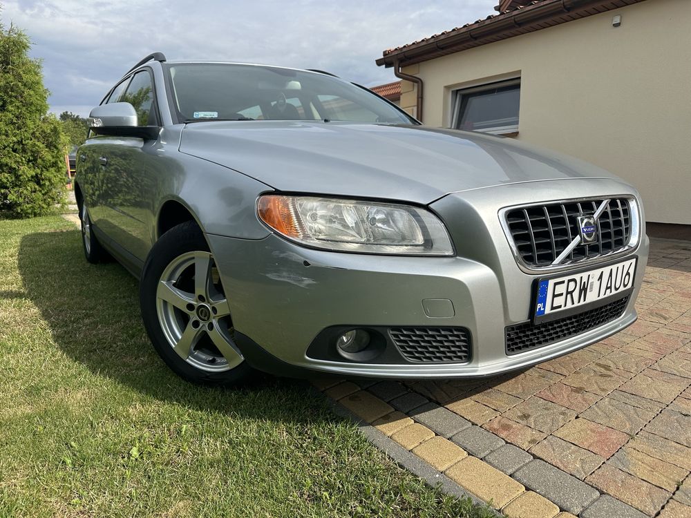 Samochód osobowy Volvo V70III 136kM silnik2.0