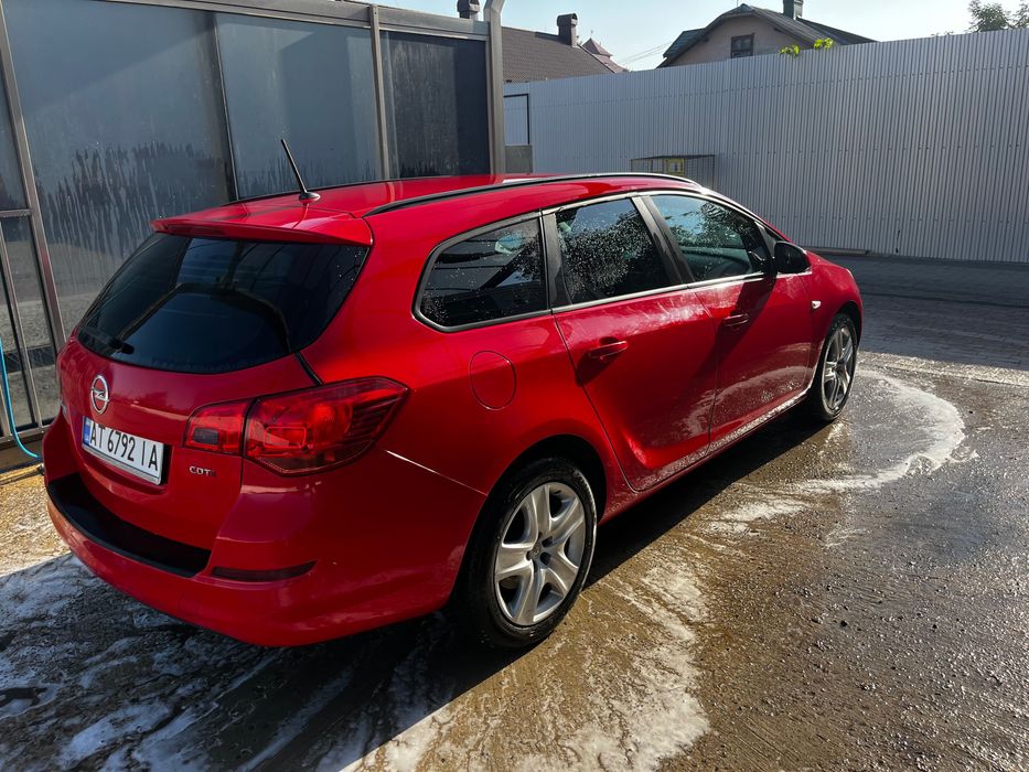 Продам Opel Astra 2011 J