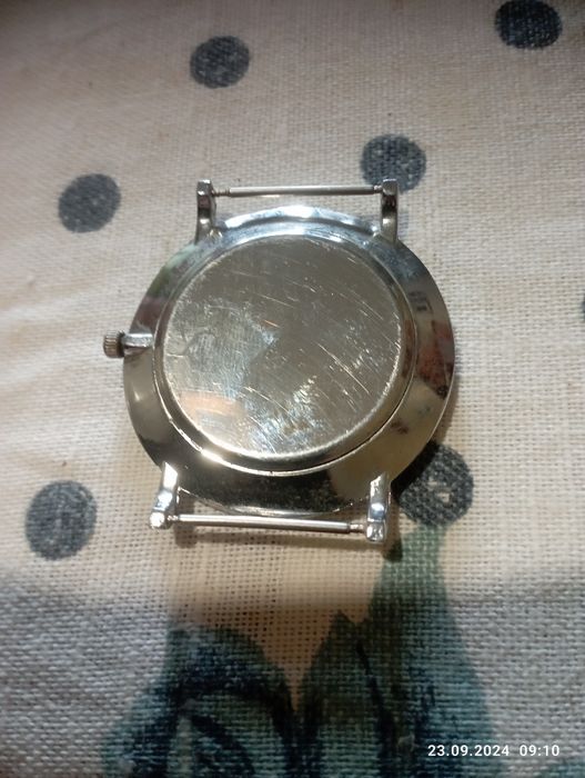 Часы наручные раритет ные 1980-е 2000 года!