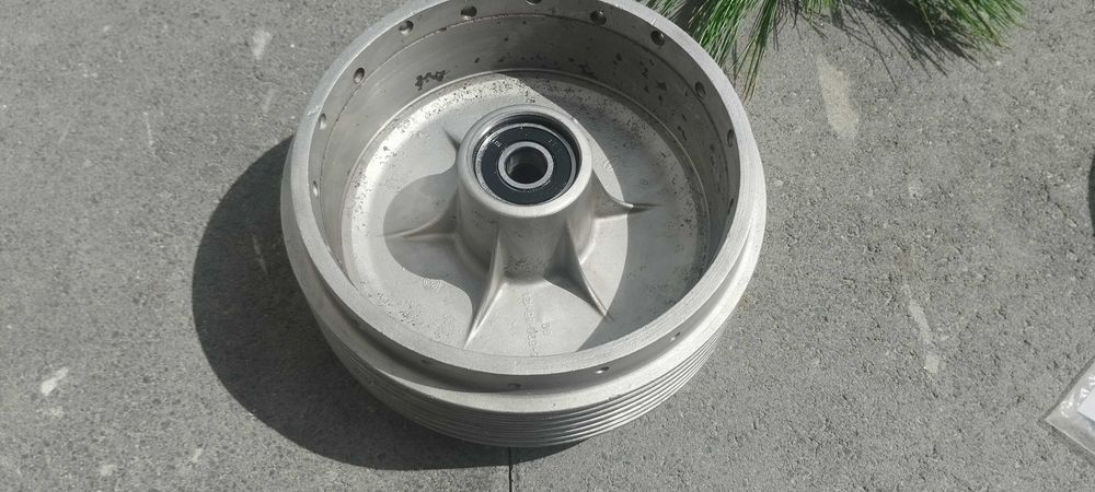 Bębem koła do Jawa350 i CZ350 szt.