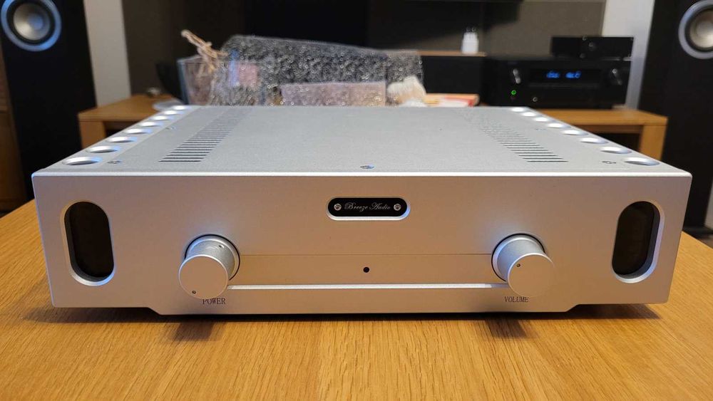 Wzmacniacz stereo Berliner/Burmester 933 clone
