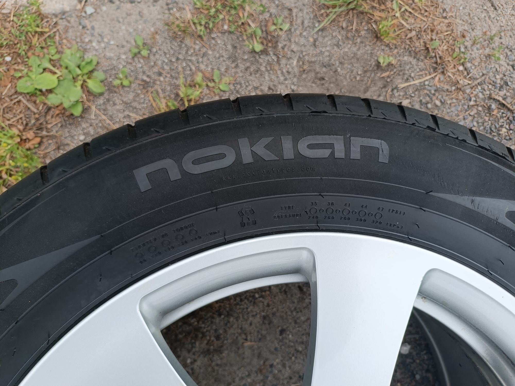 Opony letnie 235/55/17 Nokian Zline bieżnik 6,5-5,5mm, 2014rok