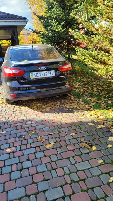 Продам Ford Focus 1.6 автомат. 2012г