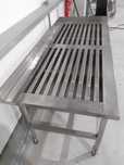 Mesa de Inox com grade para escorrer/secar produtos
