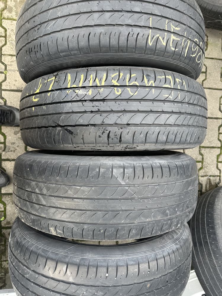 235/55/20 Dunlop