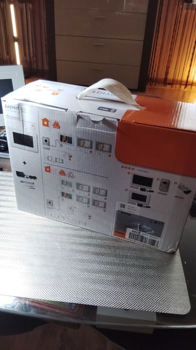 Profesjonalny wideodomofon WIFI apka