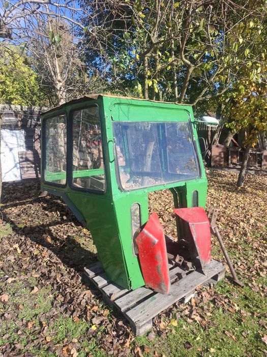 Kabina do ursusa c 330