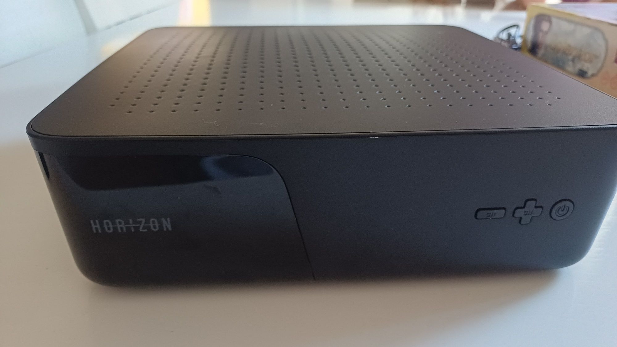 Dekoder UPC Horizon