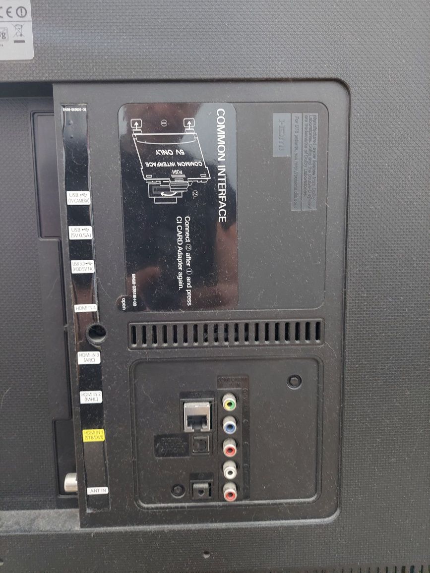 Telewizor samsung 75 cali uszkodzony
