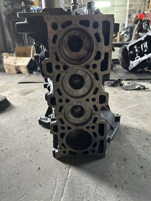 Блок k9k,колінвал k9k,поршня k9k