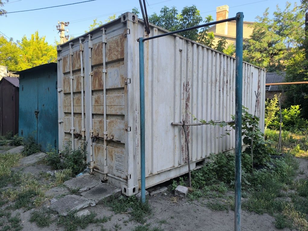 Продам трикімнатну квартиру на залізничному вокзалі