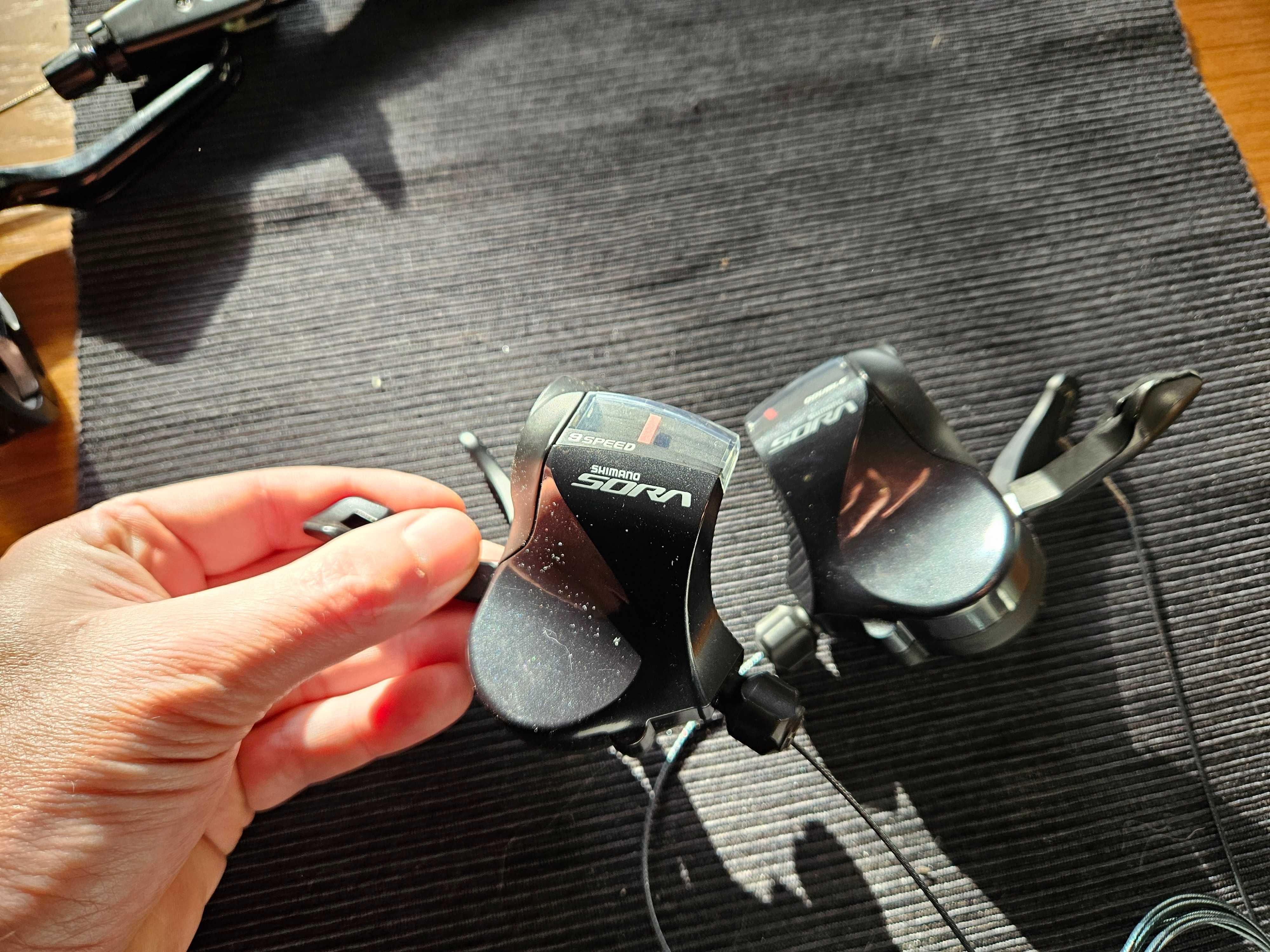 Shimano sora SL-3000 9 rzędowe komplet