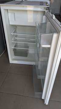 Малий вбудований холодильник Siemens  87/55/53 см