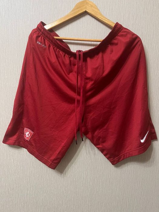 Продам шроти Nike Dri Fit original L