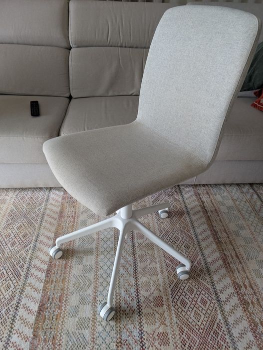 Cadeira escritório IKEA nova
