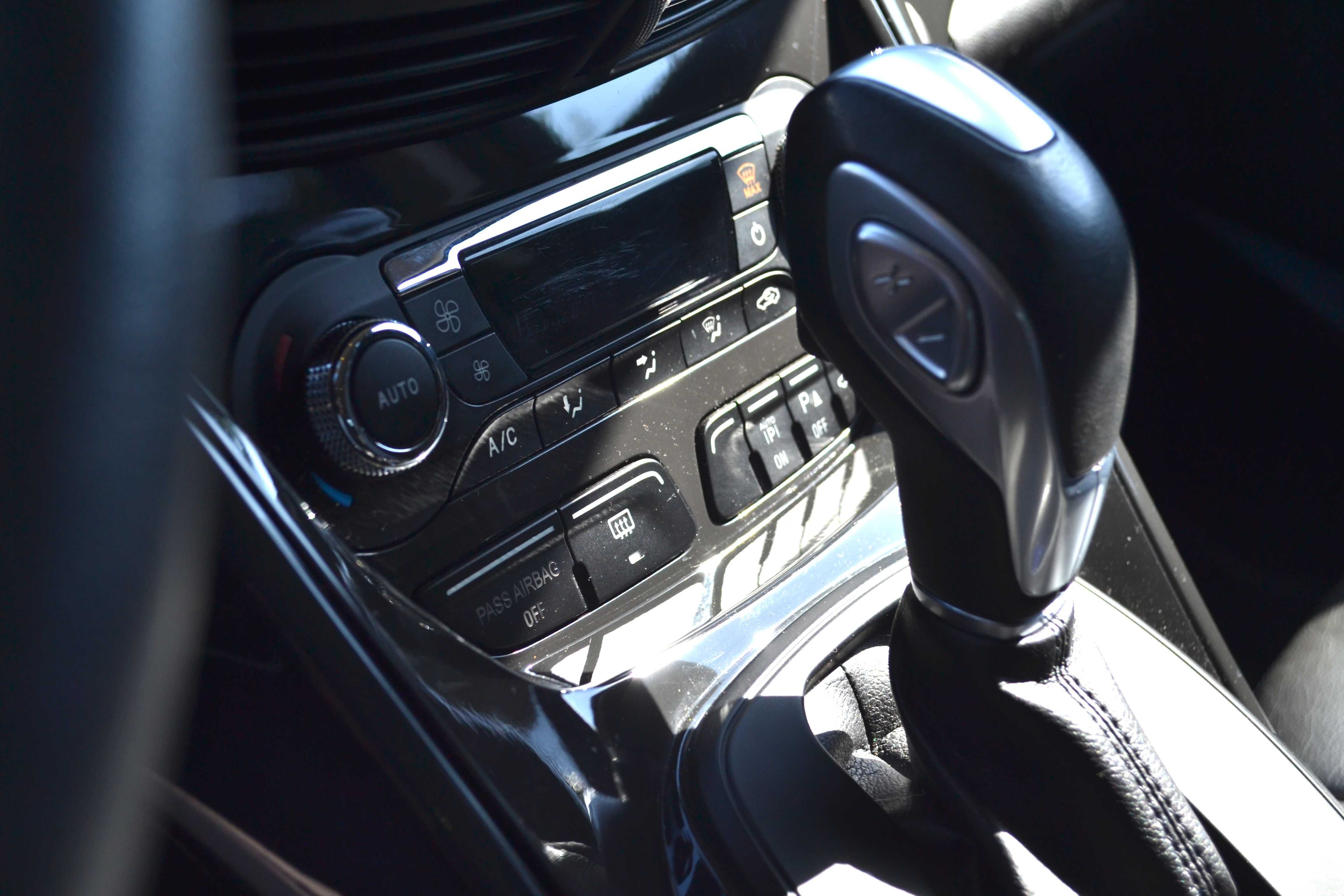 Ford Escape Titanium, 2015, в ідеальному стані від першого власника.