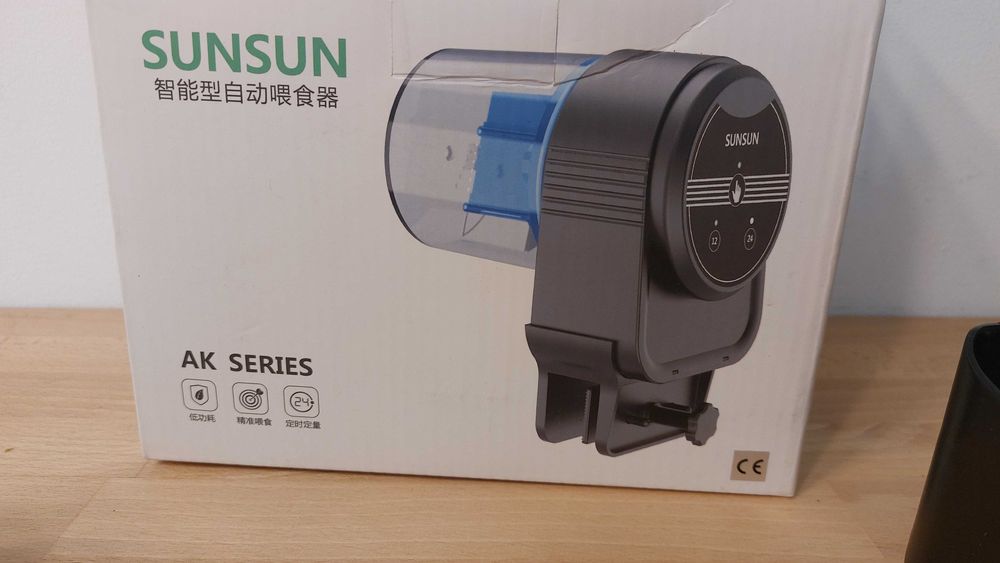 Karmnik dla ryb sunsun