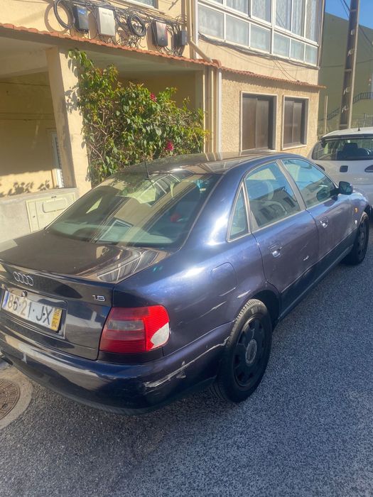 Vendo Audi  – velho, mas rijo!