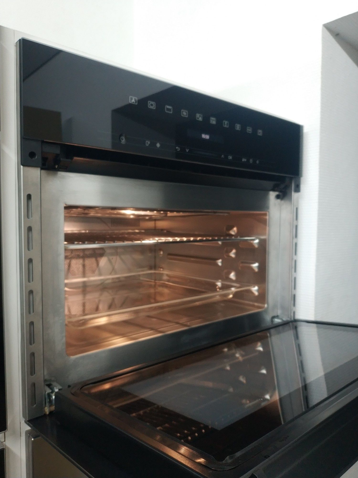 Черный духовой шкаф духовка микроволновая печь СВЧ 2в1 Miele H 7240 BM