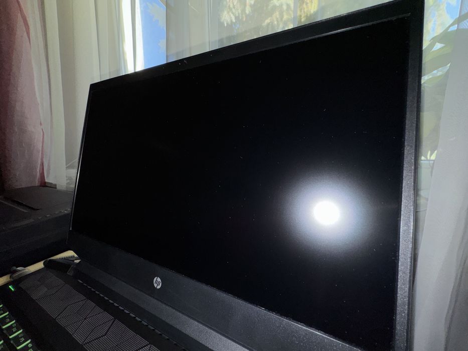 HP Pavilion Gaming 15 Ryzen 7/RTX 3050/144HZ
