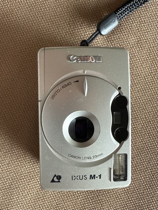 Canon IXUS M-1 em ótimo estado