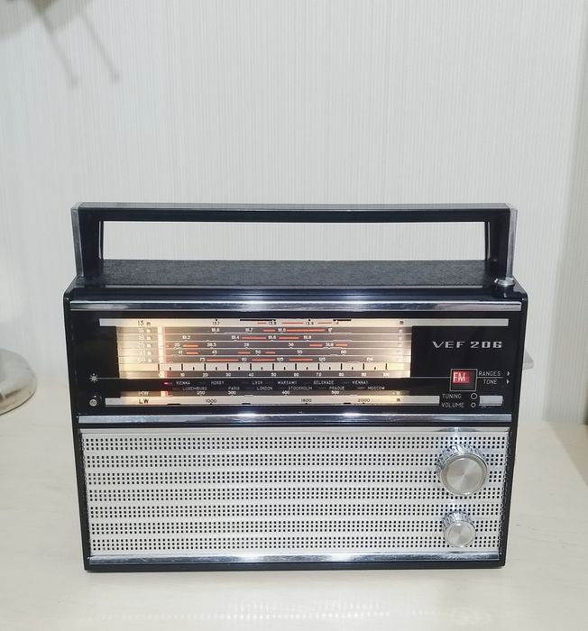 Радиоприёмник VEF 206