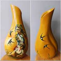 Деревянно-декоративная ваза ручной работы в украинском стиле